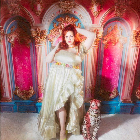 EUC Selkie Gown “the champagne ruffle gown” - Picture 9 of 9